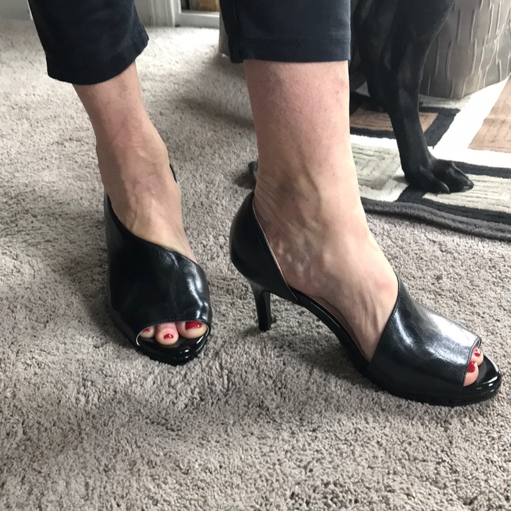 Black open toe 3 inch heel.